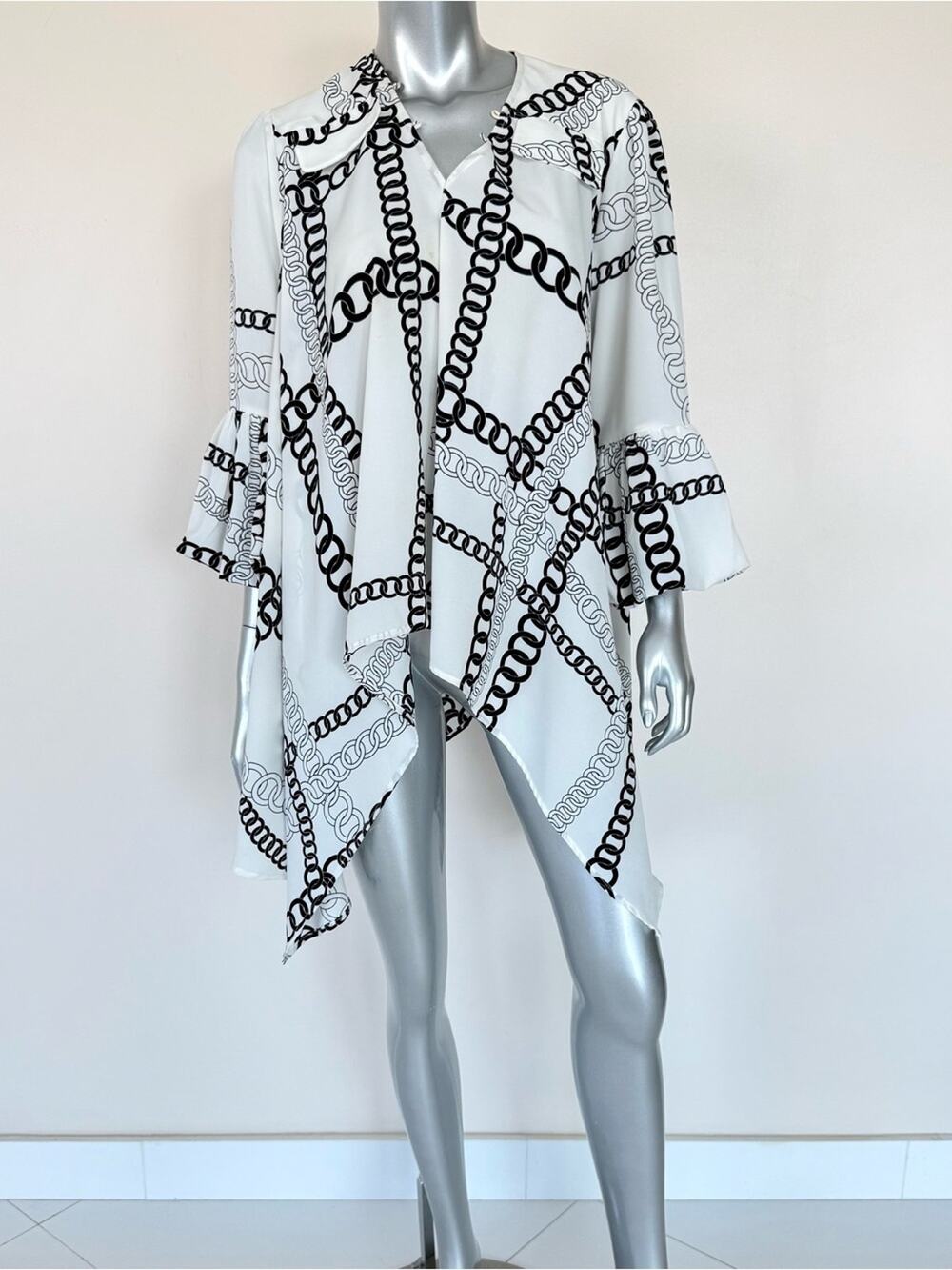 Gracia women blouse chain design size L